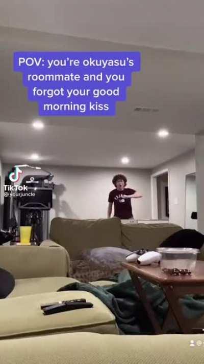 I wish I was the roommate