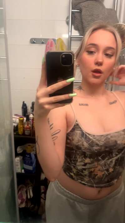 Maybe I was born to be an older guy's slut. Anyone interested?