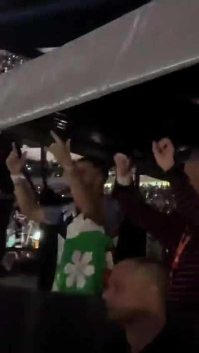 Travis Kelce's reaction to Taylor singing: 