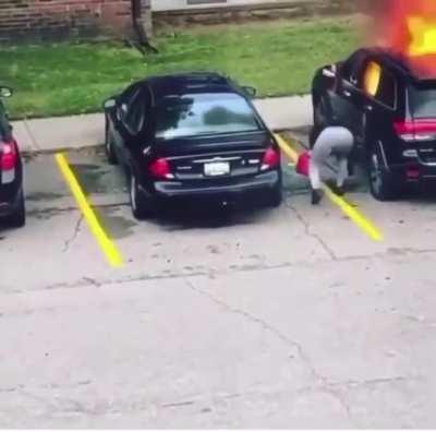 Everyone’s favorite: the amateur pyromaniac 😪