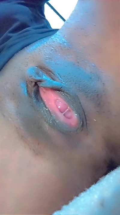 It's throbbing for you baby 🙂‍↕️💦