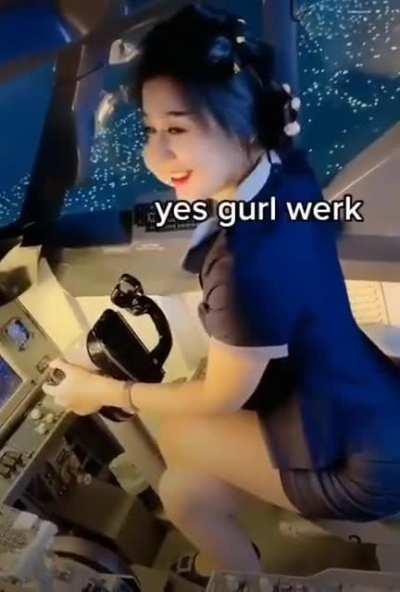 Whoreki 🏃‍♀️ on her way to get a pentakill at 5 minutes because she finally recieved her 🍆 Package 🍆