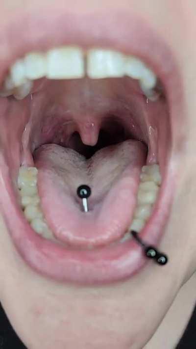 Open mouth gurgling.