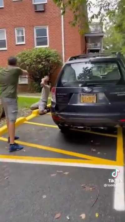 Road Rage man calls for his mom after he pulls a knife on an undercover cop