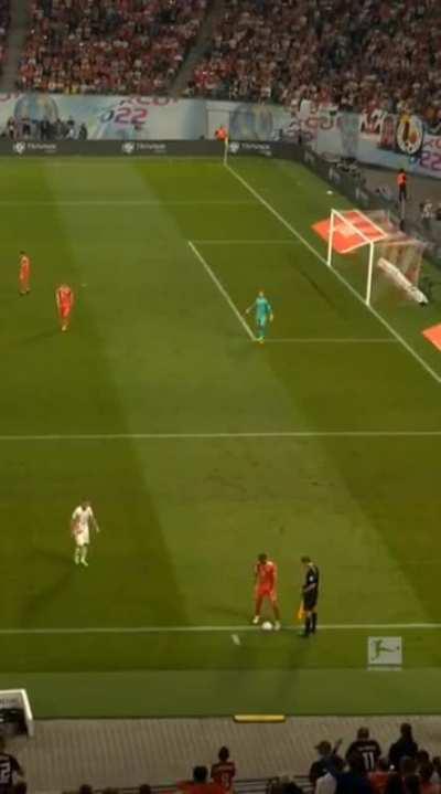 The day Dani Olmo (rat bastard) 'tricked' Bayern Munich's Lucas Hernandez (poor fool).