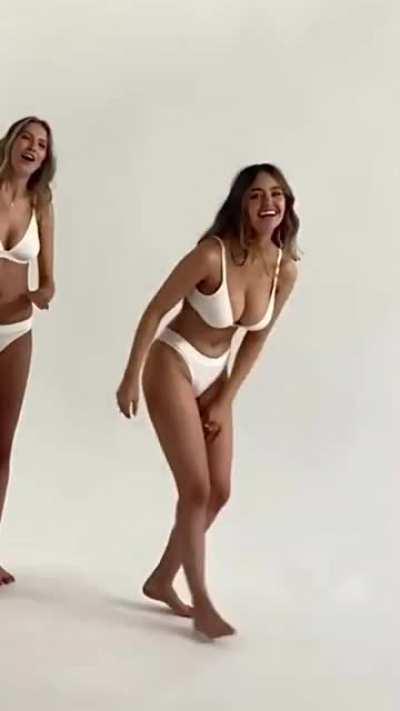 Ella bouncing/jiggling compilation