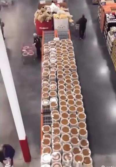 Timelapse of pumpkin pies flying off the shelf at Costco