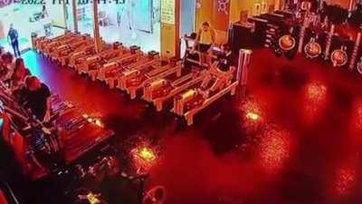 Я убью тебя, лодочник!