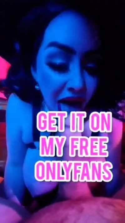 Stephanie Michelle's Lady Dimitrescu POV w/ Cartoon Sound Effects