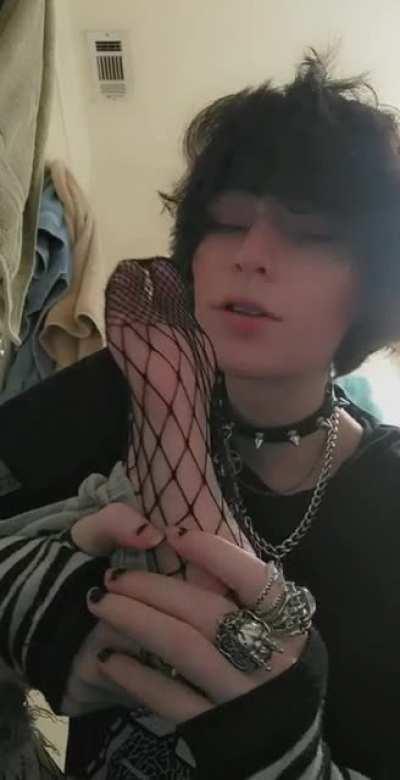 Just a little lick! 👅