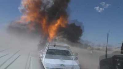 Iraqi correspondent's camera captures the detonation of an IS VBIED chasing their convoy - Samarra, Iraq
