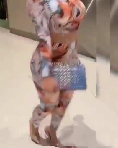 Walkin like a bad b...