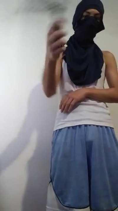 Got this song requested so I did it. sorry the flipping is sloppy im not used to this crap knife. when the world ends by lol darkie