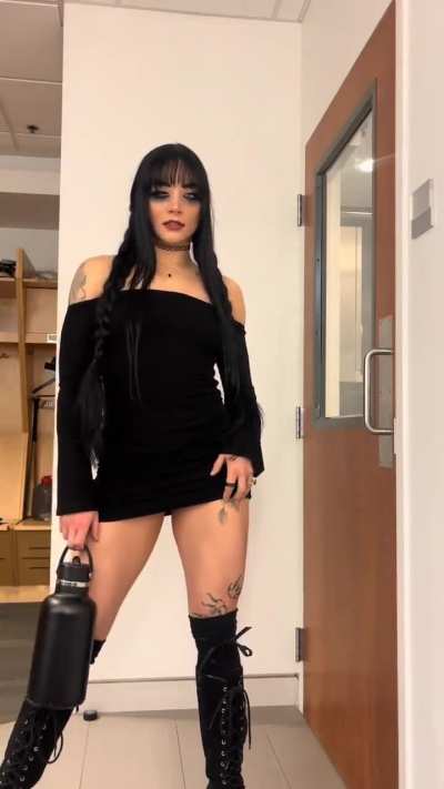 Ootd and a lemon water - Tik tok March 3, 2026