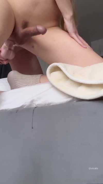 Vica Cumming While Mila Fucks Her With Dildo