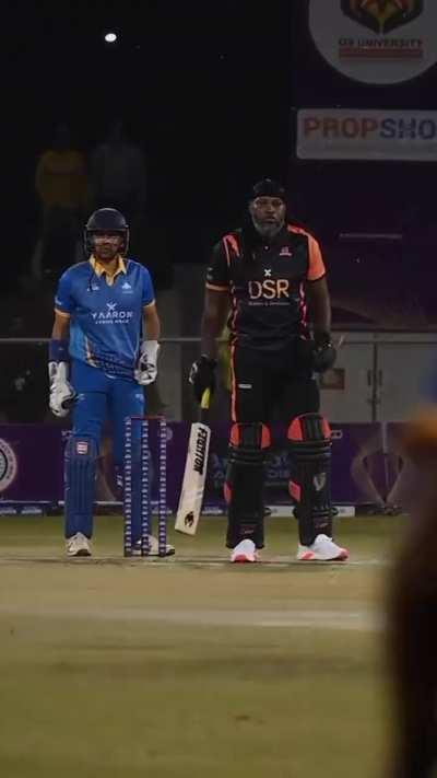 The Universe Boss walks once again!