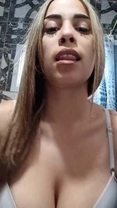 ever fucked a latina with big titts?