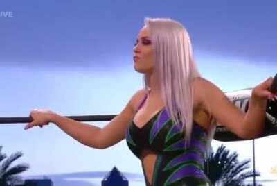 Penelope Ford bounce