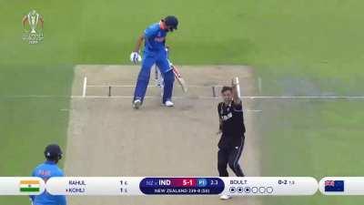 Virat Kohli dismissal, RCB vs RR 2023