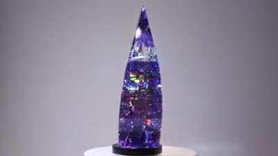 Dimension leaping sculpture