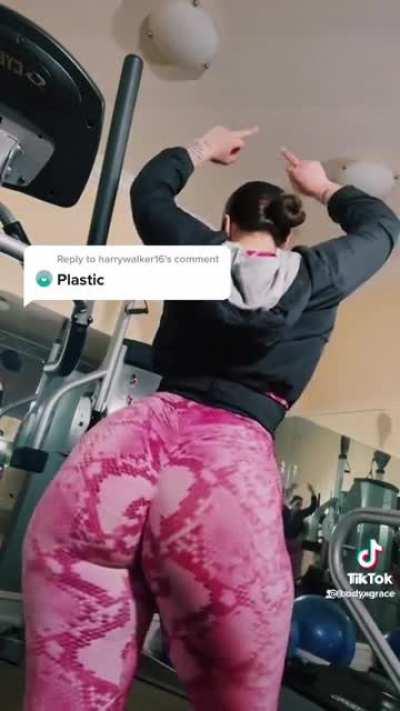 Soft & Jiggly No.252 😍😍🍑🍑