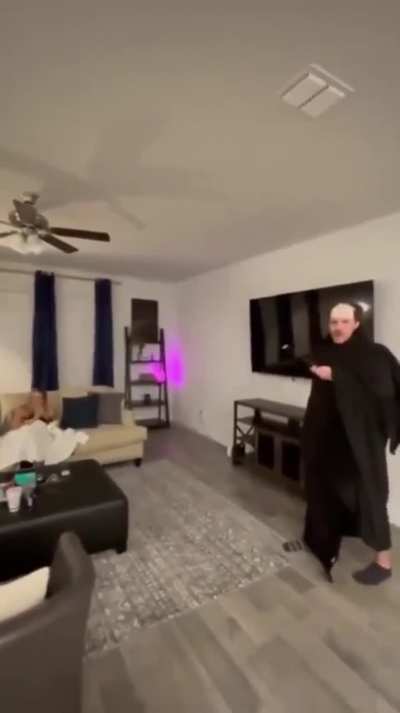 When you think your boyfriend is Harry Potter but they are actually Gargamel.