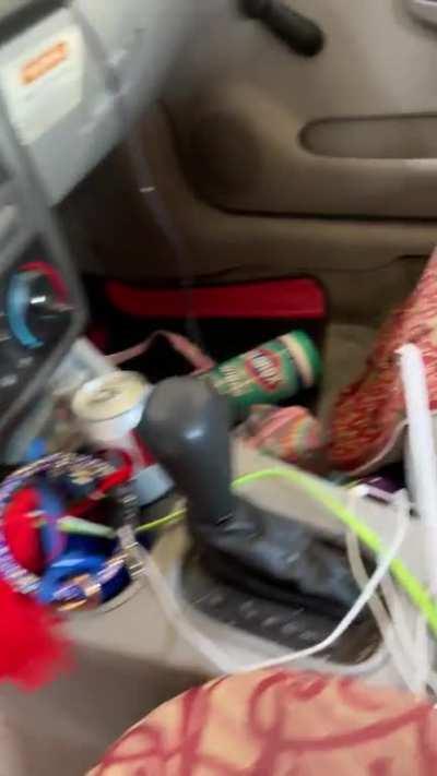 Customers… Please don’t leave weapons out in the open😒