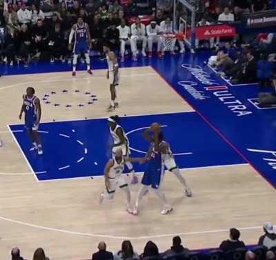 [Highlight] Alfred Joel Horford defending Joel Embiid in multiple possessions two nights ago