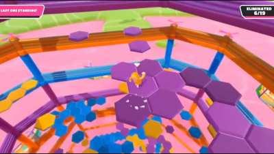 Almost choked this game after a perfect start on a 20 player Hex-a-gone