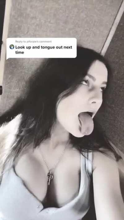 Itskaywayyyyy showing off her listening skills