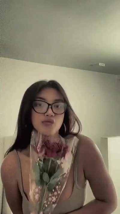 Pa id mga boss solid katawan neto laki pa ng eded 🤤