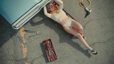 In Tory Burch’s Ad Campaign for the Iconic Miller Sandals