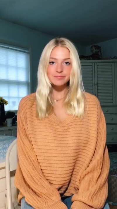 what do you think (her free content in the comments )