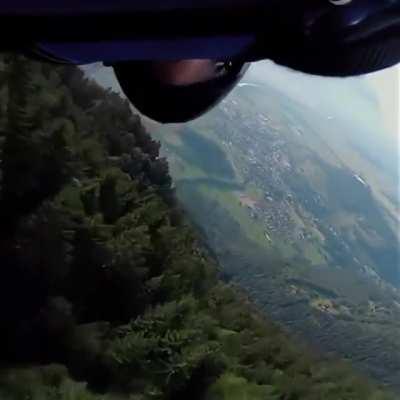 Wingsuit proximity flying