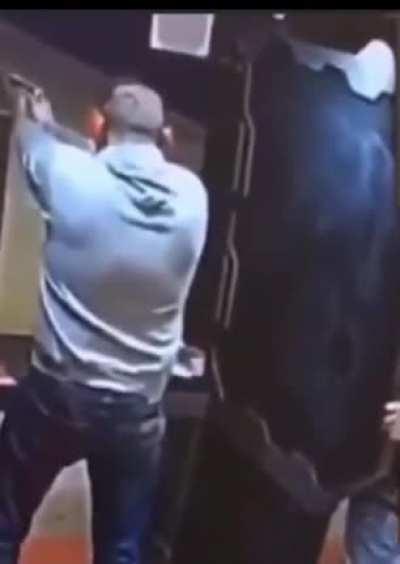 2nd angle of this contender