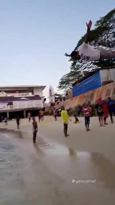 Underestimating the distance between you and the water