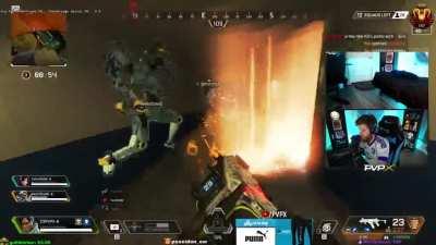 Sticking teammate with Arc Stars to get a coordinated 3 man team kill