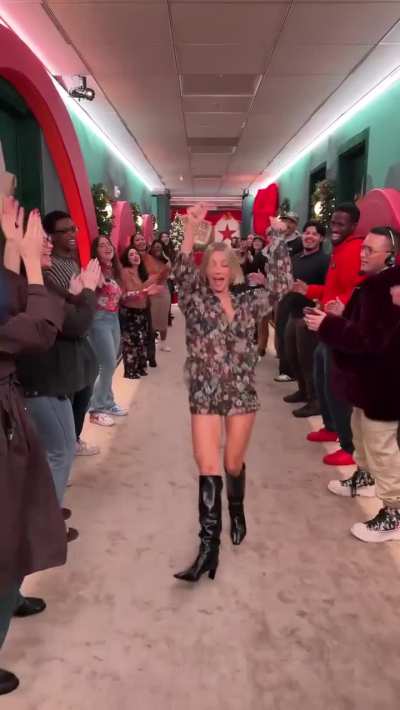 'Julianne ate this tunnel up!' - IG November 2025