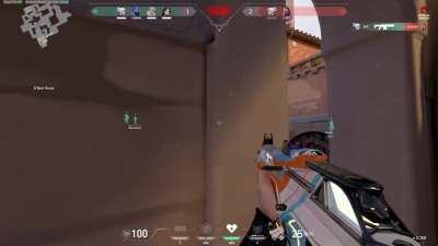 I guess Jett has a clone ability now?