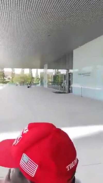 Black guy confronts white BLM activists