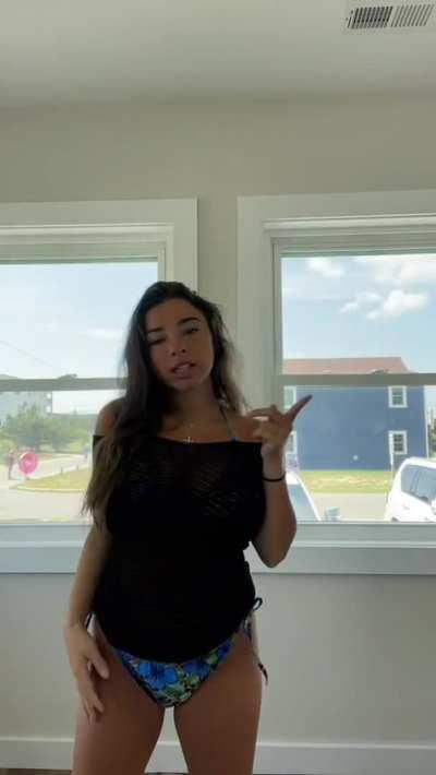 Huge tit Tiktok