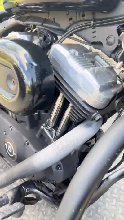 2010 48 Engine Noise