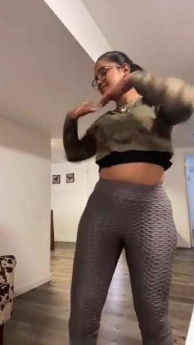 🍑🍑Big Bank🍑🍑