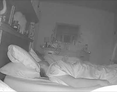 cAt dRoPs gLaSs oF AcId oN OwNeR, dEfOrMs hIm fOr lIfE