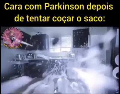 Muquinha pare de acordar armado em plena live