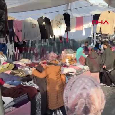 Bir tezgahtar, pazardan eşofman çaldığı iddia edilen çocuğu iple bağladı!