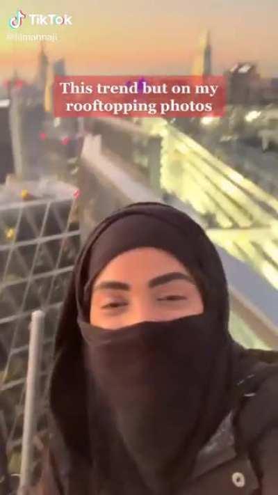 Hijabi takes some iconic rooftop photos