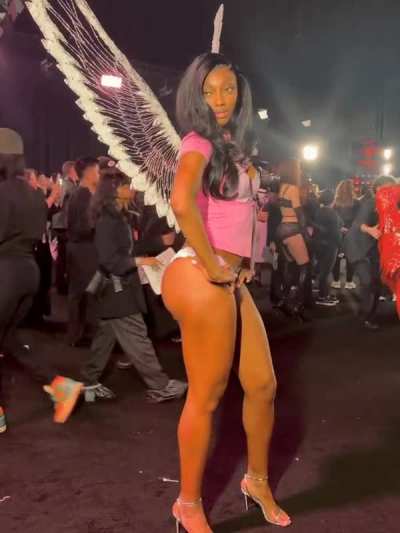 Backstage for Victoria Secret fashion show | 10-16-2025 IG