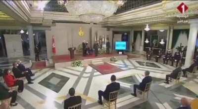 أنا كي لازمني ما نغلطش في المواقف الجيدة 🥲