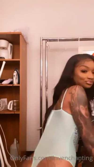 Enchanting singer/rapper signed to Gucci mane 🙂